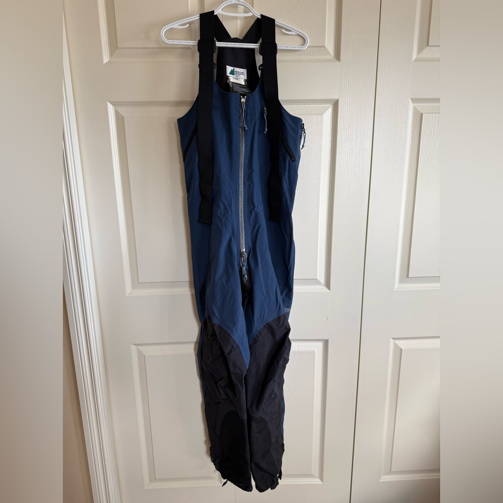 Vintage MEC men’s ski bibs, size L